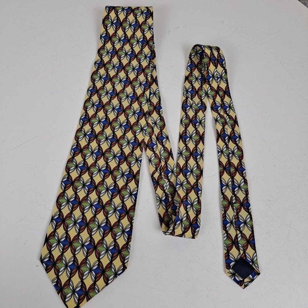 Jos A Bank The Miracle Collection "Atropine" 100% Silk Men's Tie Yellow Pattern